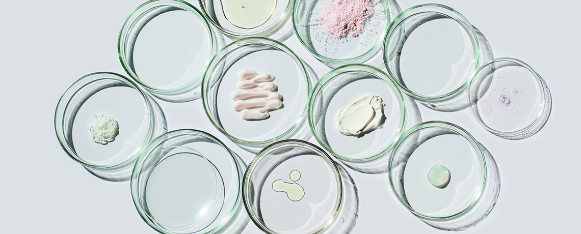 Lessico degli ingredienti: i principi attivi più importanti nei cosmetici