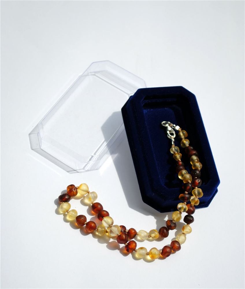 collier d'ambre cognac jaune mat