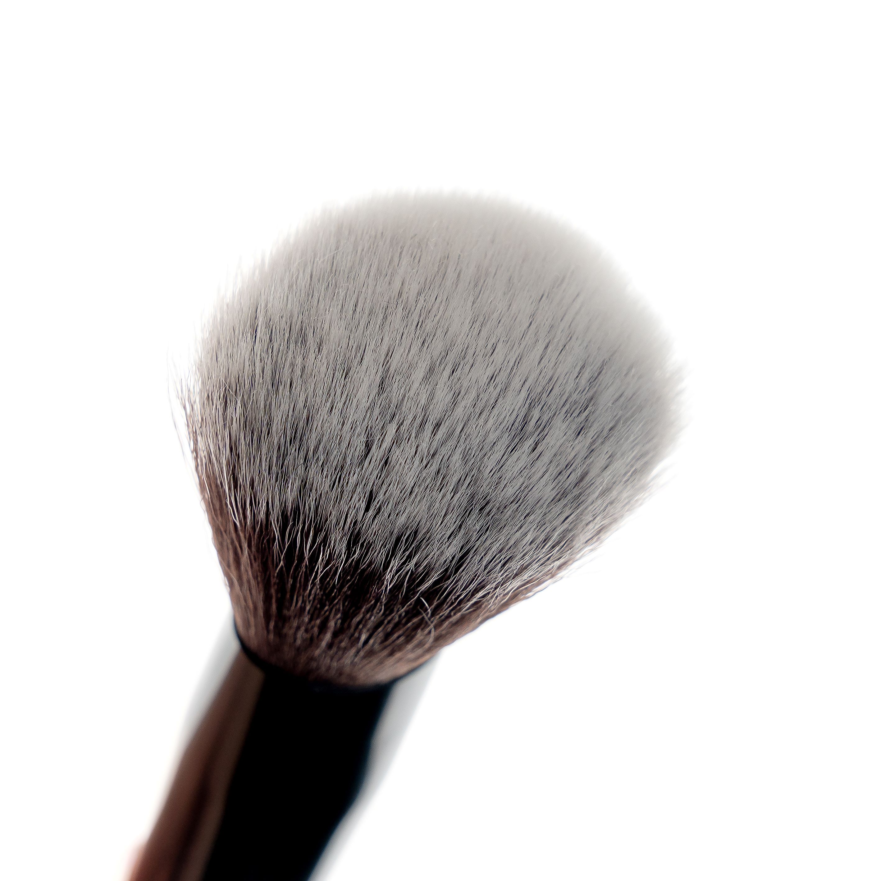 BRUSHWORKS Buffing Foundation Brush, Bild 4 von 5
