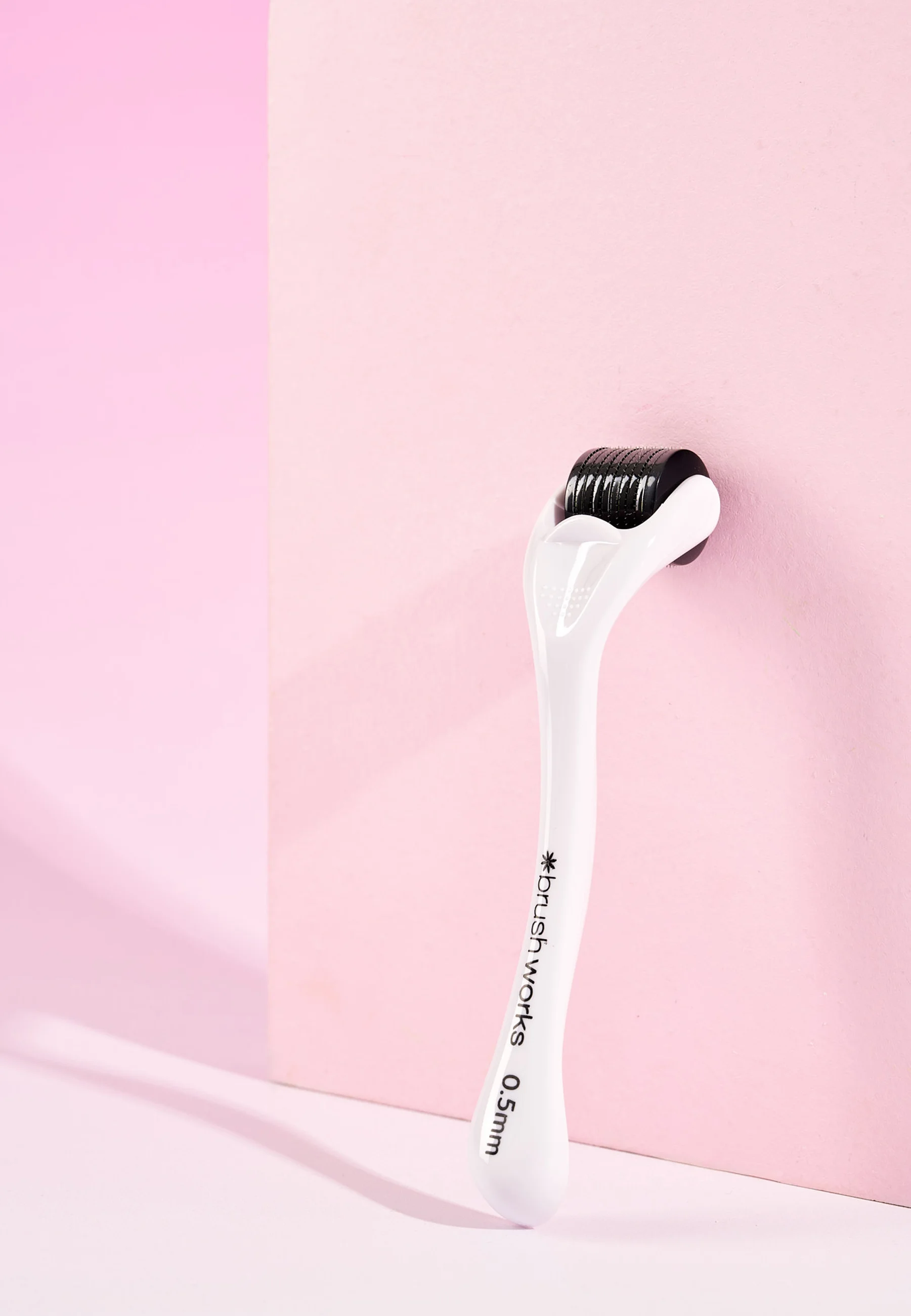 BRUSHWORKS micro needle derma roller, image 2 sur 5