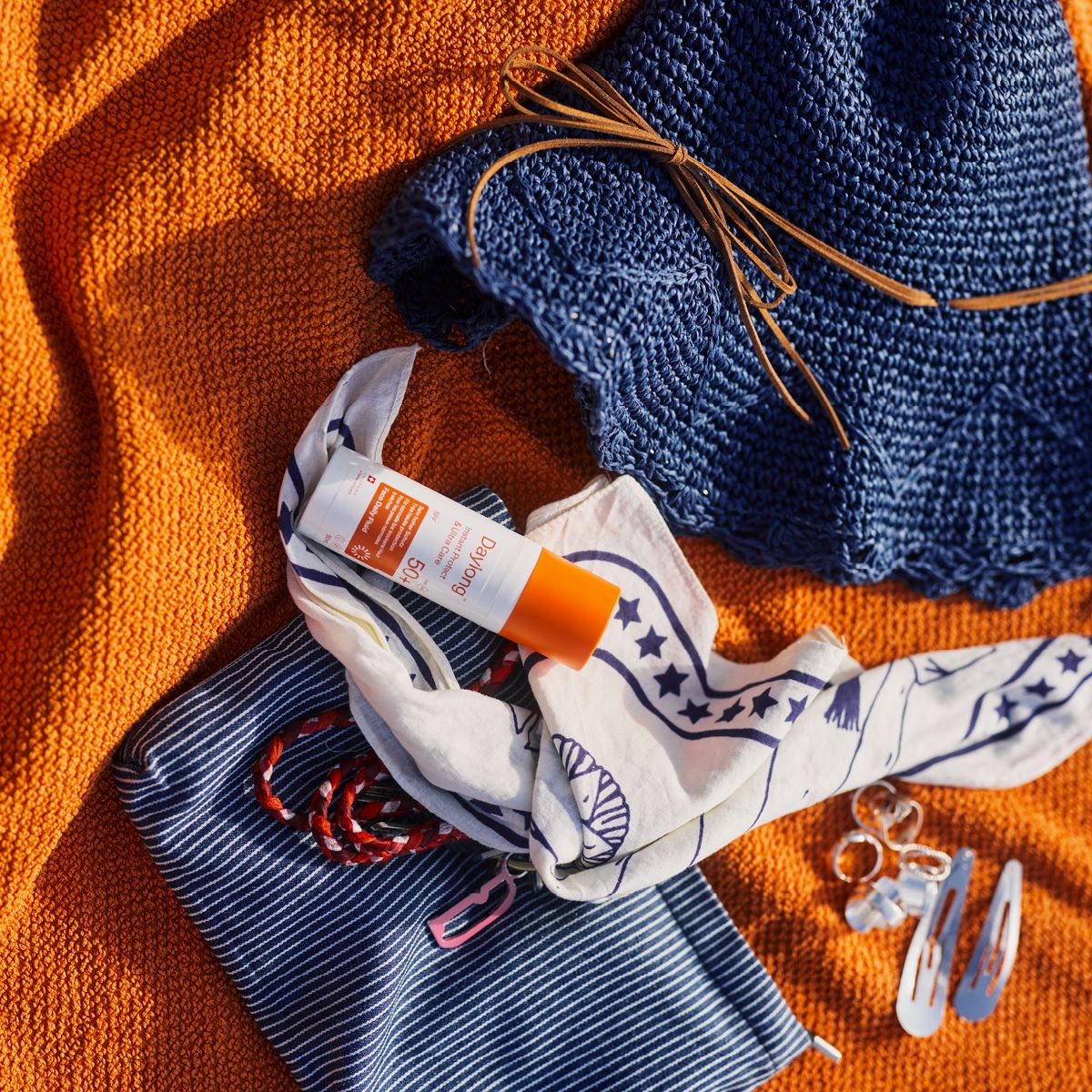 DAYLONG Instant Protect & Ultra Care Daily Fluid, Bild 3 von 6